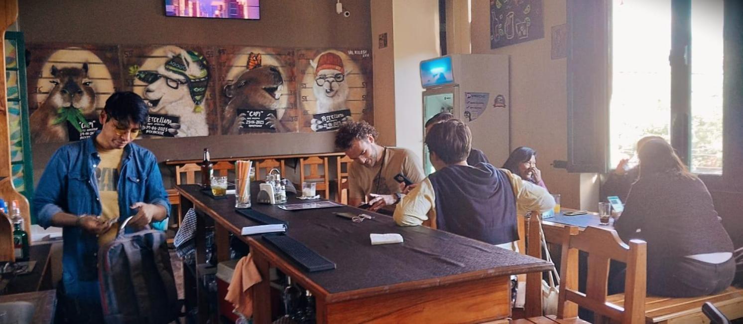 Saint Peter'S Llama Hostal ラパス エクステリア 写真